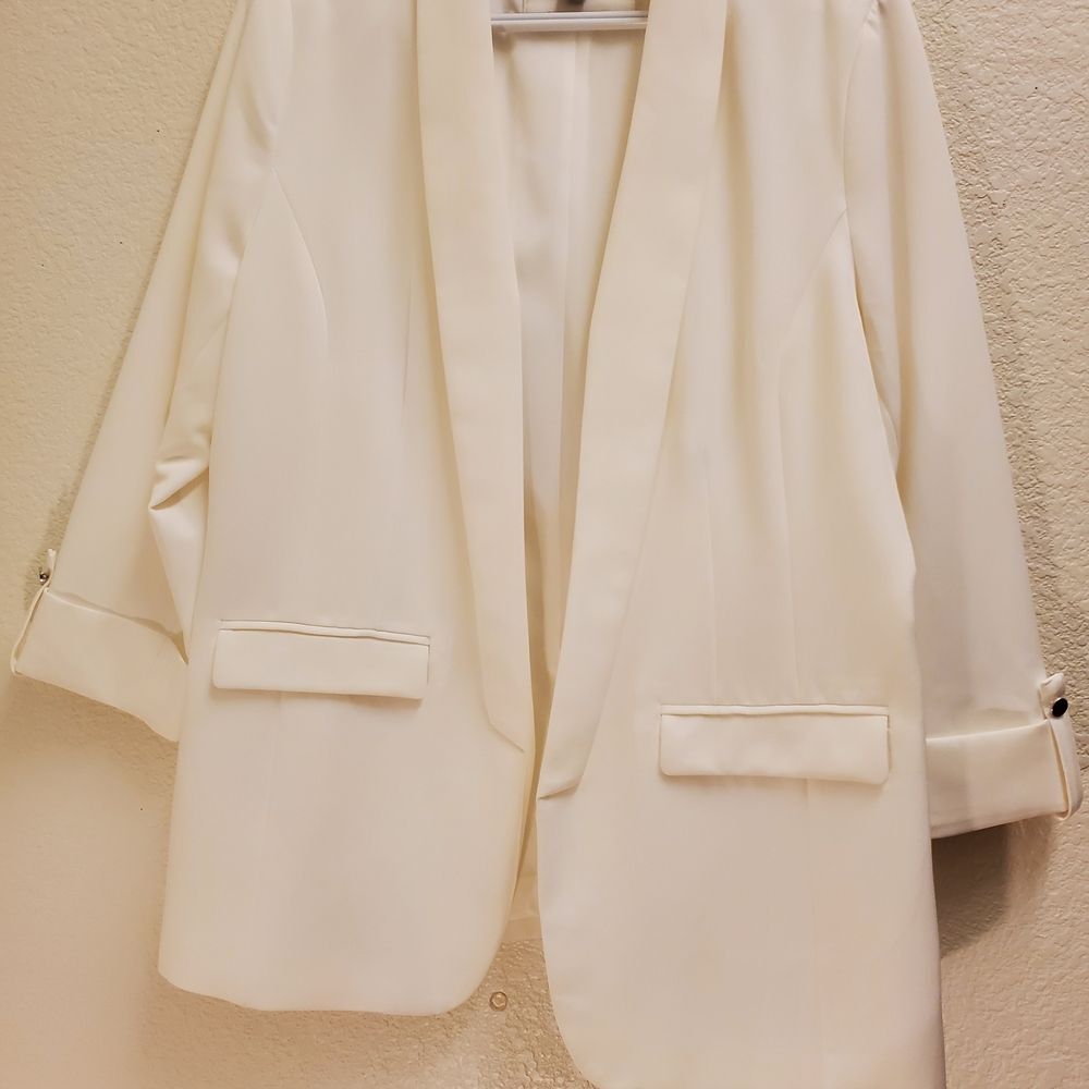 Women's Cream Open-Front Blazer Jacket - Picture 4 of 9